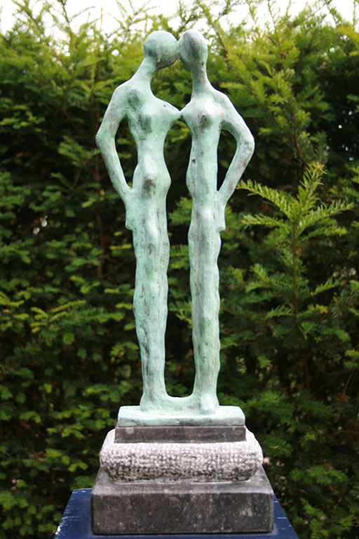 "Samen-zijn" brons, hardsteen, unicum, verkocht, particulier collectie
