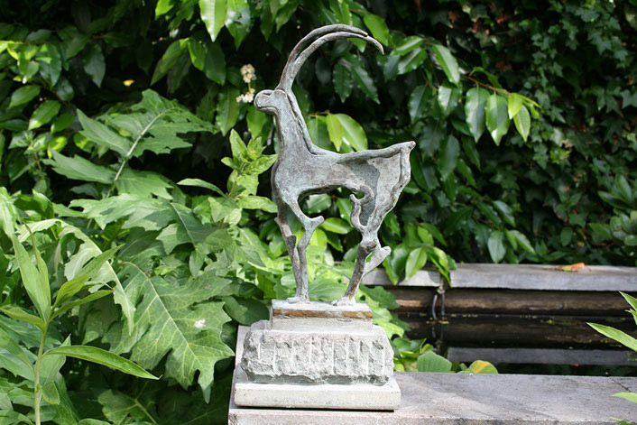 Steenbok - 2" brons, dolomiet unicum, verkocht, particuliere collectie
